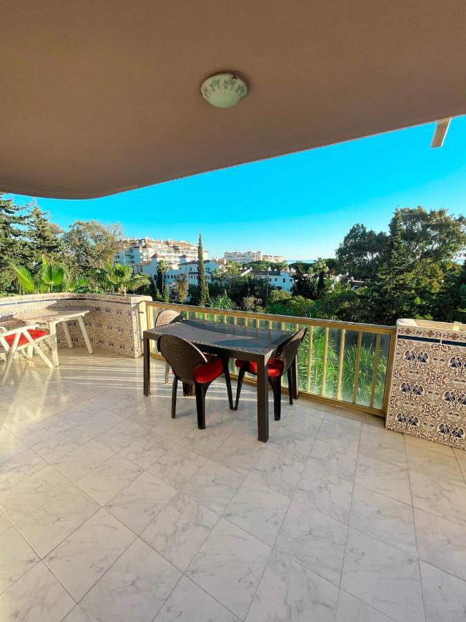 Great Puerto Banus Apartment Marbella Luaran gambar